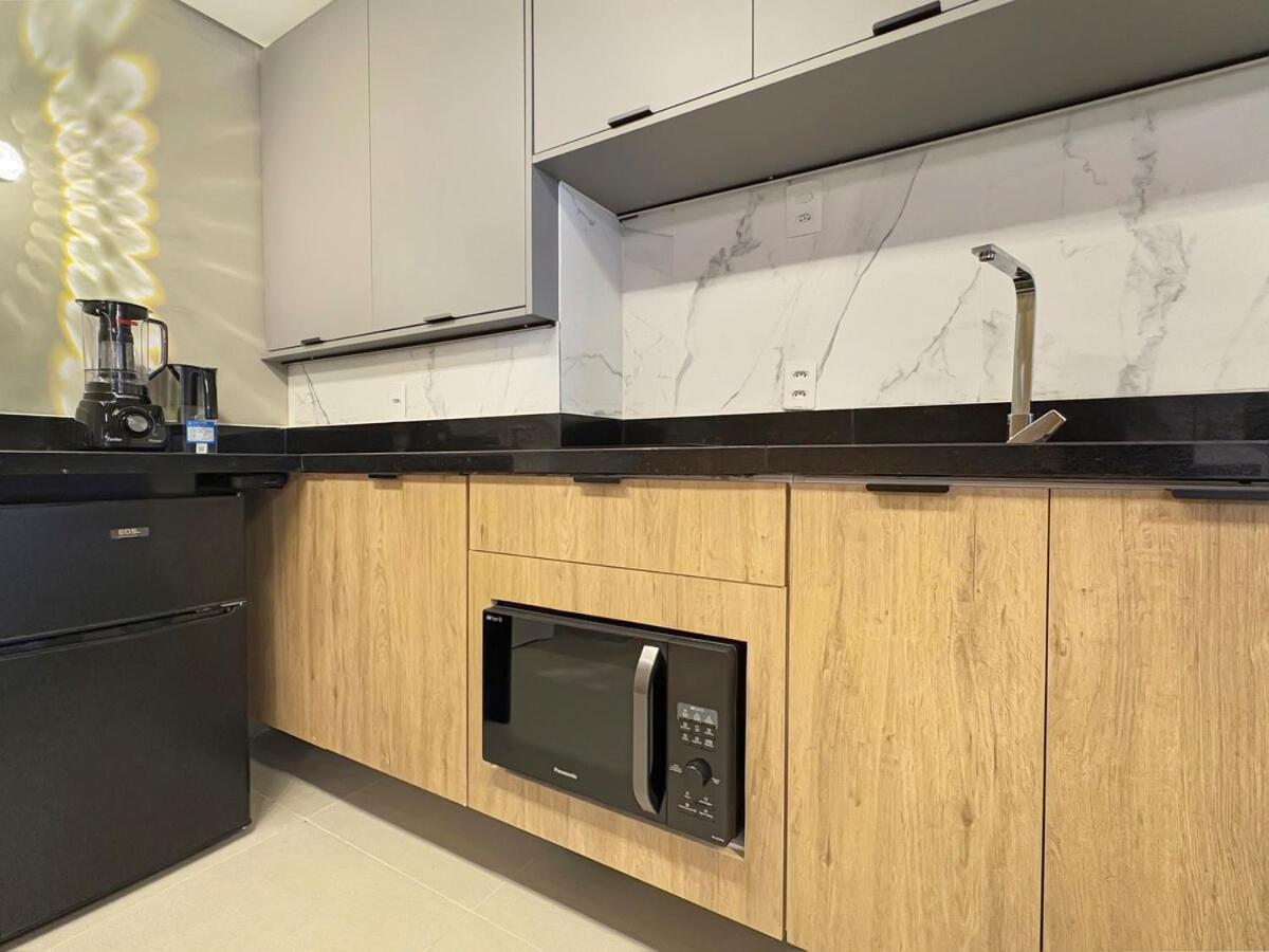 Modern Kitchen Balcony Air Conditioning Apartment